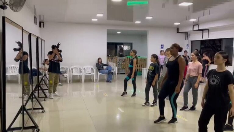 WhatsApp Video 2022-11-28 at 9.59.04 PM_005